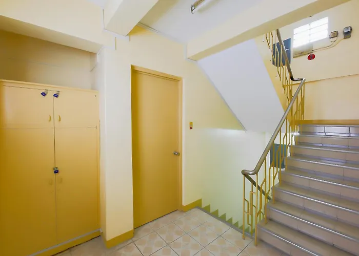 Oyo 840 Orangenest Apartelle 2*
