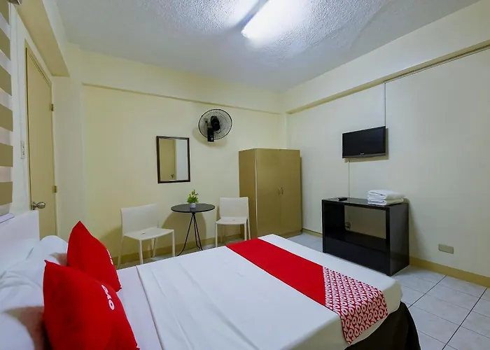 Oyo 840 Orangenest Apartelle 2*