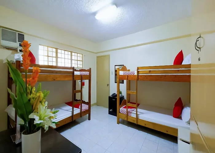 Hotel Oyo 840 Orangenest Apartelle 2*