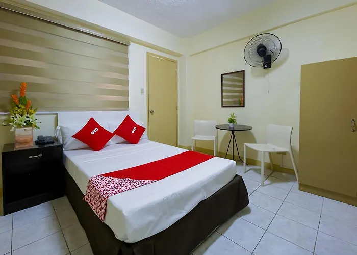 Oyo 840 Orangenest Apartelle Hotel Manille