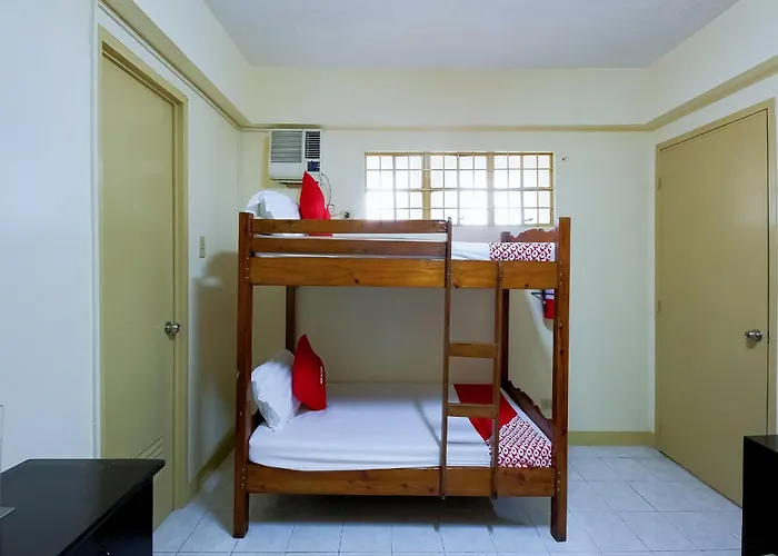 Hotel Oyo 840 Orangenest Apartelle 2*